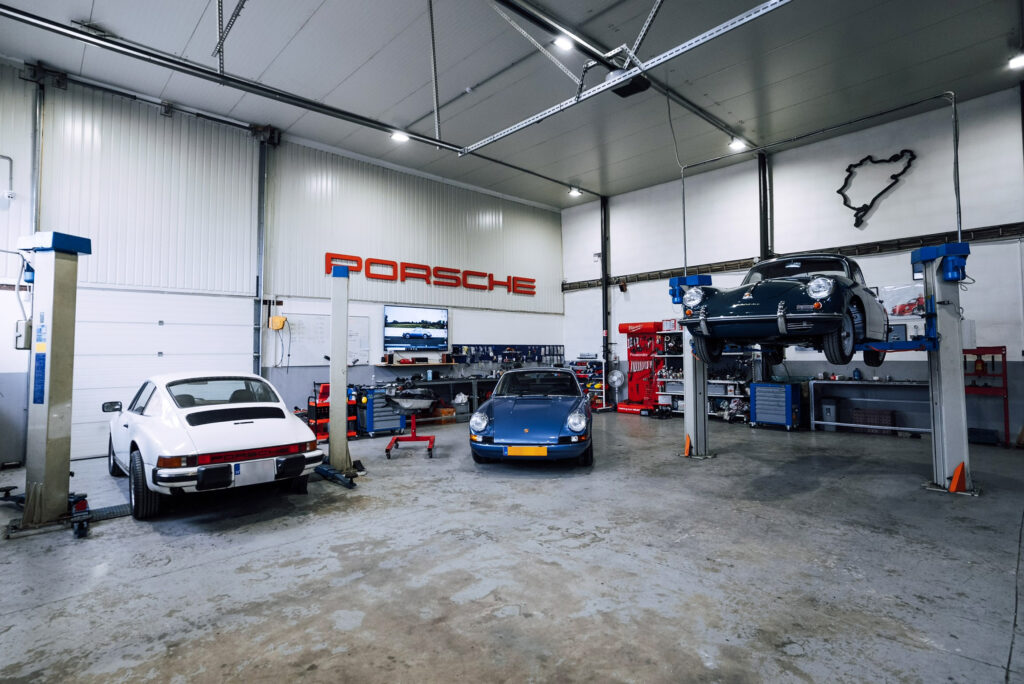 Autorimessa e officina di restauro Porsche, Slovacchia