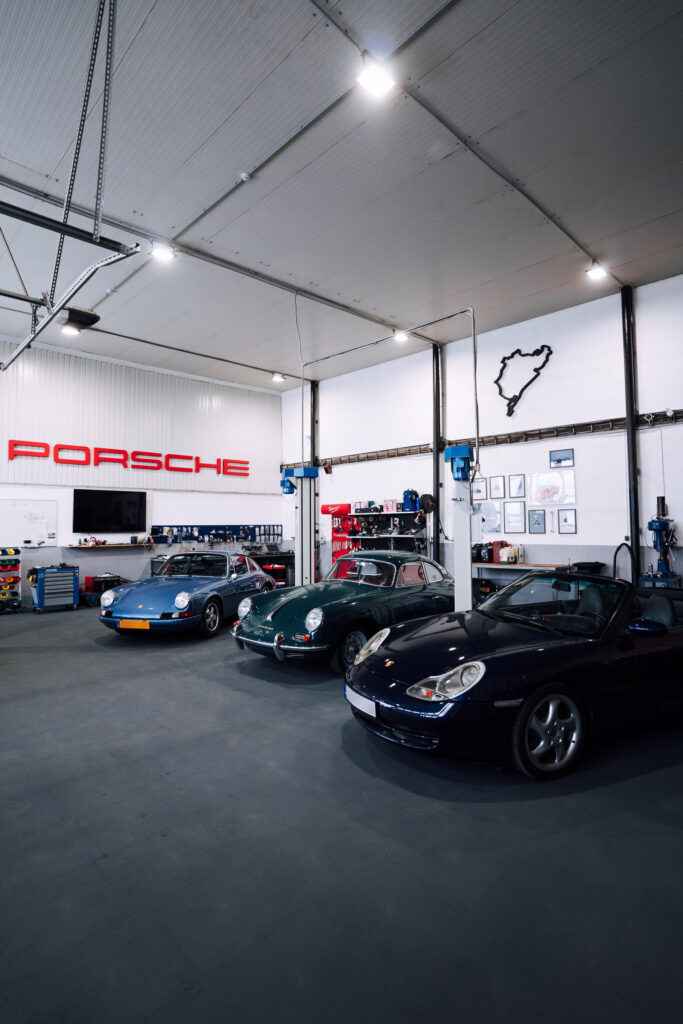 Autorimessa e officina di restauro Porsche, Slovacchia